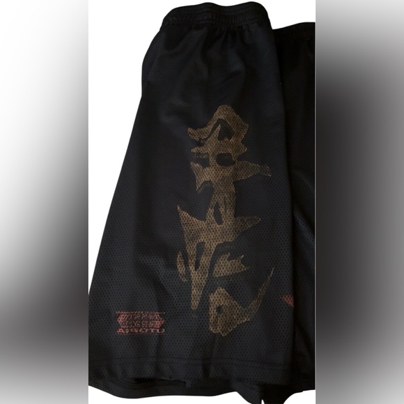 Travis Scott UTOPIA Tour Shorts EURO EXCLUSIVE- Cactus Jack x Circus Maximus - Picture 3 of 4